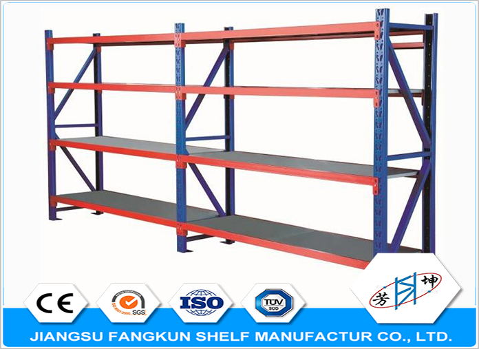 Estantería industrial de metal para trabajos medianos